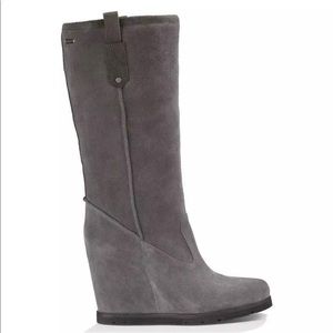 UGG Soliel hidden  wedge